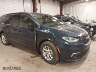 2025 Chrysler Pacifica Select with VIN 2C4RC1BG5SR509735, listed as a IAAI auction lot 41815560 with 12,547 mi miles. Bid and sale history available at carsss.com. Image 1.