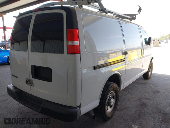 2017 Chevrolet Express Cargo с VIN 1GCWGAFF6H1350570, выставлен на аукционе IAAI как лот 42251678 с пробегом 165 837 миль миль и . История ставок и продаж доступна на DreamBid. Изображение 4.