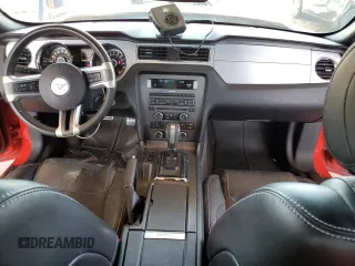 2013 Ford Mustang V6 with VIN 1ZVBP8AM0D5230180, listed as a Copart auction lot 61626655 with 100,168 mi miles and Salvage title. Bid and sale history available at DreamBid. Image 8.