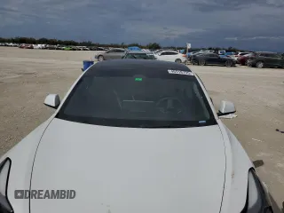 2023 Tesla Model 3 z VIN 5YJ3E1EA3PF501496, wystawiony jako Copart lot #46518735 z przebiegiem Nie podano mil oraz Nie do naprawy • Non repairable. Historia ofert i sprzedaży dostępna na DreamBid. Obrazek 11.