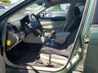2010 Subaru Outback Premium All-Weather Anniversary z VIN 4S4BRBCCXA1333734, wystawiony jako Copart lot #56649445 z przebiegiem 221 847 mil mil oraz Szkoda całkowita • Salvage title. Historia ofert i sprzedaży dostępna na DreamBid. Obrazek 7.