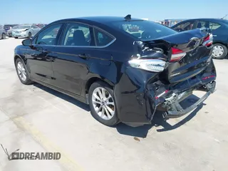 2020 Ford Fusion SE with VIN 3FA6P0HD9LR142841, listed as a IAAI auction lot 41743543 with 58,068 mi miles. Bid and sale history available at carsss.com. Image 3.