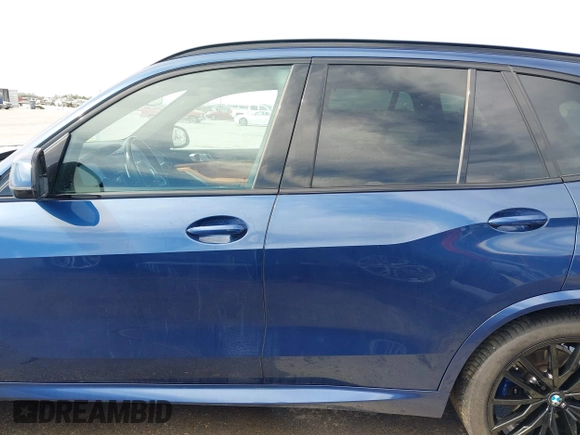 2022 BMW X5 xDrive40i with VIN 5UXCR6C05N9K88827, listed as a IAAI auction lot 41823531 with 66,021 mi miles and . Bid and sale history available at DreamBid. Image 14.