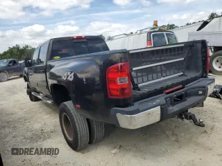 2007 GMC Sierra 3500HD DRW SLE2 z VIN 1GTJK33697F557321, wystawiony jako Copart lot #55412825 z przebiegiem 311 177 mil mil oraz Szkody całkowita. Historia ofert i sprzedaży dostępna na DreamBid. Obrazek 2.