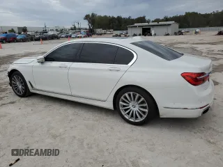 2016 BMW 7 Series 740i with VIN WBA7E2C50GG546752, listed as a Copart auction lot 37513414 with 88,813 mi miles. Bid and sale history available at carsss.com. Image 2.