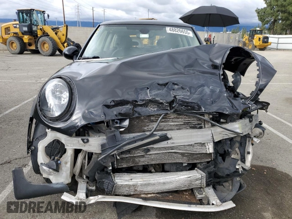 2019 MINI Hardtop Cooper with VIN WMWXP5C56K2H31697, listed as a Copart auction lot 48826655 with 60,190 mi miles and Salvage title. Bid and sale history available at DreamBid. Image 5.