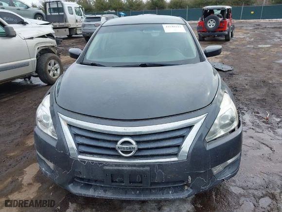 2013 Nissan Altima 2.5 S with VIN 1N4AL3AP5DN567151, listed as a IAAI auction lot 41640112 with 158,795 mi miles. Bid and sale history available at carsss.com. Image 12.
