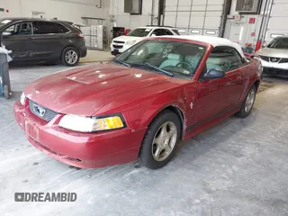 2003 Ford Mustang Deluxe z VIN 1FAFP44403F407592, wystawiony jako IAAI lot #42409746 z przebiegiem 211 269 mil mil oraz . Historia ofert i sprzedaży dostępna na DreamBid. Obrazek 2.