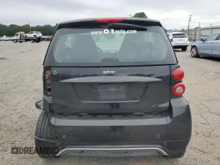 2014 Smart fortwo Pure z VIN WMEEJ3BA2EK733447, wystawiony jako Copart lot #53882735 z przebiegiem Nie podano mil oraz Tytuł czysty. Historia ofert i sprzedaży dostępna na DreamBid. Obrazek 6.