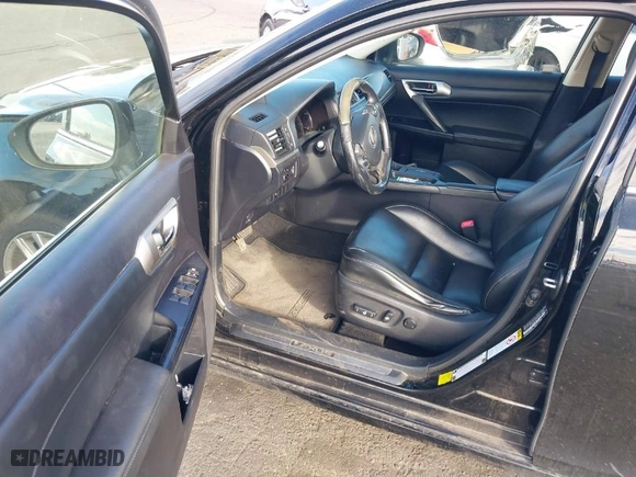 2014 Lexus CT 200h Hybrid with VIN JTHKD5BH1E2176451, listed as a IAAI auction lot 41520912 with 150,881 mi miles. Bid and sale history available at carsss.com. Image 5.