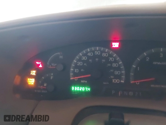 2003 Ford F-150 XLT with VIN 1FTRW08L03KB51627, listed as a IAAI auction lot 42497227 with 330,207 mi miles and . Bid and sale history available at DreamBid. Image 15.