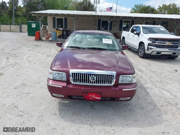 2006 Mercury Grand Marquis LS Premium with VIN 2MEHM75V26X621396, listed as a IAAI auction lot 41928996 with 230,311 mi miles. Bid and sale history available at carsss.com. Image 6.