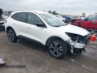 2021 Ford Escape SE z VIN 1FMCU0G6XMUB32625, wystawiony jako IAAI lot #42279918 z przebiegiem 93 646 mil mil oraz . Historia ofert i sprzedaży dostępna na DreamBid. Obrazek 1.