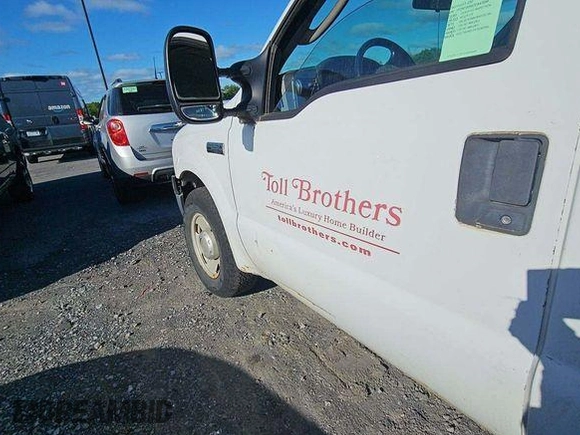 2007 Ford F-250 with VIN 1FDNF20557EA47058, listed as a IAAI auction lot 42631275 with 40,425 mi miles and . Bid and sale history available at DreamBid. Image 27.