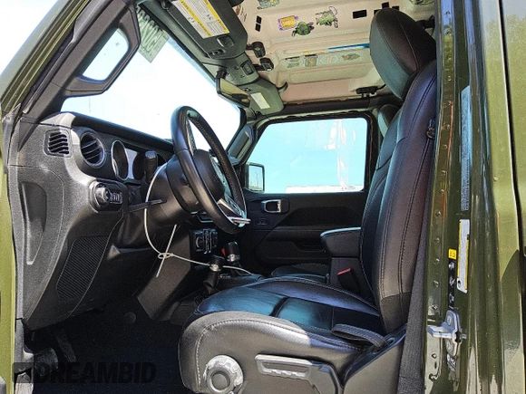 2021 Jeep Gladiator Overland z VIN 1C6HJTFG8ML554582, wystawiony jako Copart lot #50268395 z przebiegiem 78 738 mil mil oraz Czysty tytuł • Clean title. Historia ofert i sprzedaży dostępna na DreamBid. Obrazek 7.