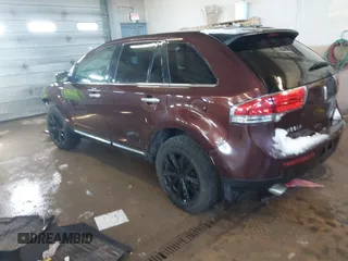 2012 Lincoln MKX with VIN 2LMDJ8JKXCBL17915, listed as a IAAI auction lot 41845644 with 172,433 mi miles and . Bid and sale history available at DreamBid. Image 3.