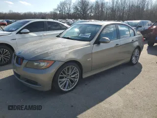 2007 BMW 3 Series 328xi with VIN WBAVC93517KZ72100, listed as a Copart auction lot 46990525 with 197,123 mi miles and Salvage Title. Bid and sale history available at carsss.com. Image 1.