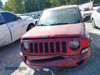 2015 Jeep Patriot Altitude z VIN 1C4NJRBB9FD268780, wystawiony jako IAAI lot #40386558 z przebiegiem 85 756 mil mil oraz . Historia ofert i sprzedaży dostępna na DreamBid. Obrazek 12.