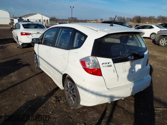 2013 Honda Fit Sport с VIN JHMGE8H53DC052224, выставлен на аукционе IAAI как лот 41524154 с пробегом 74 204 миль миль и . История ставок и продаж доступна на DreamBid. Изображение 3.