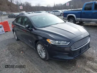 2015 Ford Fusion S Hybrid with VIN 3FA6P0UU8FR283233, listed as a IAAI auction lot 41501282 with 190,809 mi miles. Bid and sale history available at carsss.com. Image 1.