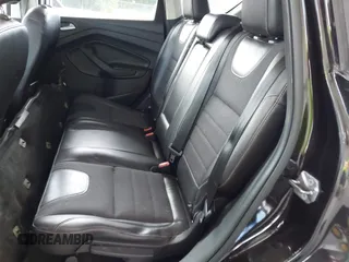 2013 Ford Escape Titanium z VIN 1FMCU0J95DUD22433, wystawiony jako IAAI lot #42495946 z przebiegiem 219 449 mil mil oraz . Historia ofert i sprzedaży dostępna na DreamBid. Obrazek 8.