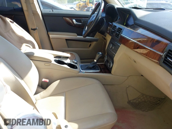 2012 Mercedes-Benz GLK 350 with VIN WDCGG8HB0CF769429, listed as a IAAI auction lot 42009835 with 113,774 mi miles and . Bid and sale history available at DreamBid. Image 5.