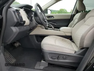2022 Nissan Pathfinder SV z VIN 5N1DR3BA6NC222512, wystawiony jako Copart lot #56241445 z przebiegiem 57 662 mil mil oraz Szkody całkowita. Historia ofert i sprzedaży dostępna na DreamBid. Obrazek 7.
