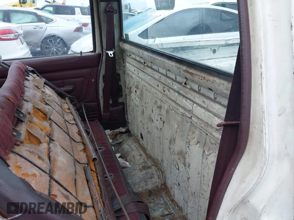 1991 Nissan Frontier z VIN 1N6SD11S2MC319260, wystawiony jako IAAI lot #42043382 z przebiegiem Nie podano mil oraz . Historia ofert i sprzedaży dostępna na DreamBid. Obrazek 8.