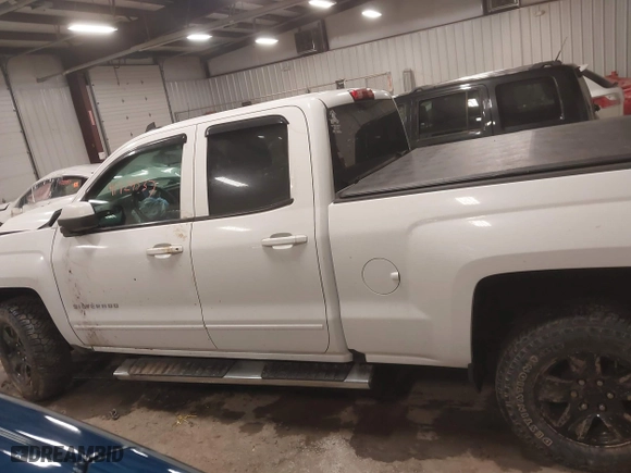 2018 Chevrolet Silverado 1500 LT with VIN 2GCVKREC6J1109169, listed as a IAAI auction lot 41729537 with 76,380 mi miles. Bid and sale history available at carsss.com. Image 14.