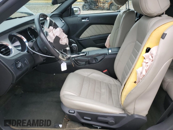 2014 Ford Mustang V6 with VIN 1ZVBP8EM1E5205591, listed as a Copart auction lot 87400314 with 102,002 mi miles and Salvage Title. Bid and sale history available at carsss.com. Image 7.