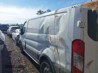 2017 Ford Transit z VIN 1FTYR1YG0HKA47755, wystawiony jako IAAI lot #41616601 z przebiegiem 93 170 mil mil oraz . Historia ofert i sprzedaży dostępna na DreamBid. Obrazek 14.