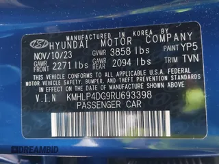 2024 Hyundai Elantra Limited with VIN KMHLP4DG9RU693398, listed as a IAAI auction lot 42081534 with 4,997 mi miles and . Bid and sale history available at carsss.com. Image 9.