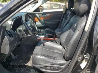 2014 Infiniti QX70 z VIN JN8CS1MU4EM451883, wystawiony jako Copart lot #61744725 z przebiegiem 60 393 mil mil oraz Czysty tytuł • Clean title. Historia ofert i sprzedaży dostępna na DreamBid. Obrazek 7.