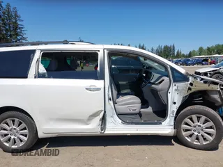 2017 Toyota Sienna with VIN 5TDDZ3DC8HS169754, listed as a IAAI auction lot 42146445 with 70,572 mi miles and . Bid and sale history available at DreamBid. Image 14.