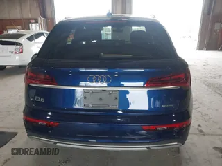 2024 Audi Q5 Premium with VIN WA1ABAFY2R2005133, listed as a IAAI auction lot 39315354 with 4,224 mi miles. Bid and sale history available at carsss.com. Image 17.