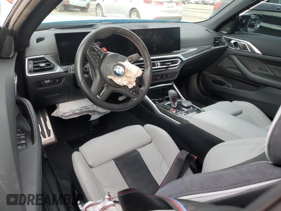 2024 BMW M4 Competition xDrive z VIN WBS33BA09RCP19220, wystawiony jako Copart lot #84696084 z przebiegiem 10 076 mil mil oraz Szkoda całkowita • Salvage title. Historia ofert i sprzedaży dostępna na DreamBid. Obrazek 8.