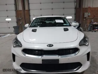 2018 Kia Stinger with VIN KNAE15LA6J6031821, listed as a IAAI auction lot 41871185 with 164,393 mi miles. Bid and sale history available at carsss.com. Image 6.