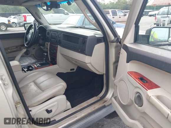 2006 Jeep Commander Limited с VIN 1J8HG58N76C359714, выставлен на аукционе IAAI как лот 42623888 с пробегом 132 101 миль миль и . История ставок и продаж доступна на DreamBid. Изображение 5.