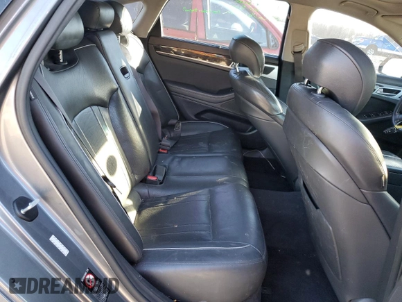 2015 Hyundai Genesis 3.8L with VIN KMHGN4JE2FU082585, listed as a Copart auction lot 41584764 with 125,151 mi miles and Clean Title. Bid and sale history available at carsss.com. Image 10.