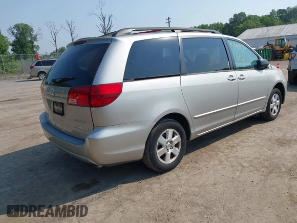 2005 Toyota Sienna CE z VIN 5TDZA23C05S358385, wystawiony jako IAAI lot #42469093 z przebiegiem 139 602 mil mil oraz . Historia ofert i sprzedaży dostępna na DreamBid. Obrazek 4.