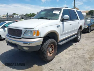1999 Ford Expedition XLT с VIN 1FMPU18L0XLA28974, выставлен на аукционе IAAI как лот 42633196 с пробегом Не указан миль и . История ставок и продаж доступна на DreamBid. Изображение 2.