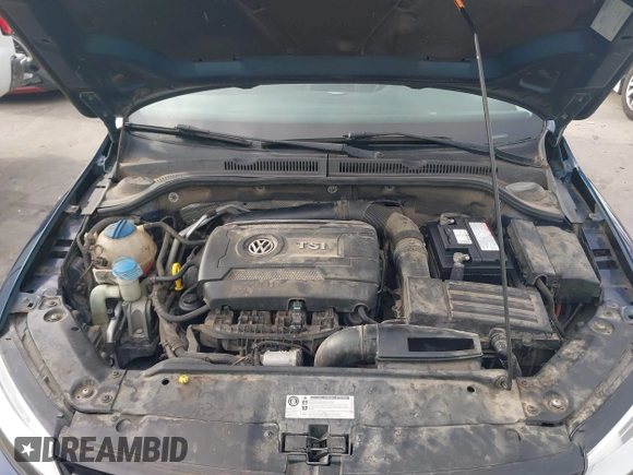 2014 Volkswagen Jetta SE z VIN 3VWD17AJ5EM369548, wystawiony jako IAAI lot #42588501 z przebiegiem 115 062 mil mil oraz . Historia ofert i sprzedaży dostępna na DreamBid. Obrazek 10.