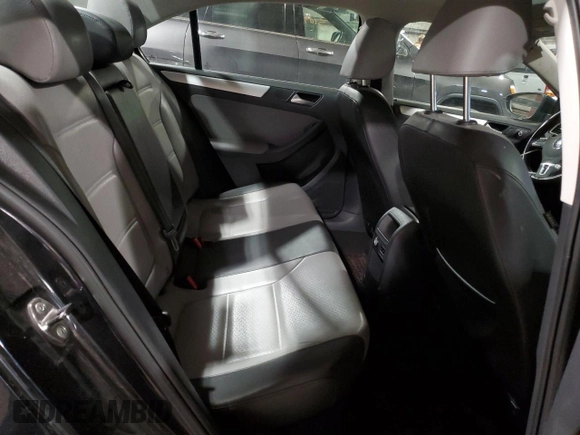 2013 Volkswagen Jetta Hybrid SE с VIN 3VW637AJ3DM220556, выставлен на аукционе Copart как лот 51519865 с пробегом 85 247 миль миль и Чистый • Clean title. История ставок и продаж доступна на DreamBid. Изображение 10.
