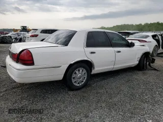 2003 Mercury Grand Marquis GS Convenience z VIN 2MEFM74WX3X633910, wystawiony jako Copart lot #52999865 z przebiegiem 207 970 mil mil oraz Szkoda całkowita • Salvage title. Historia ofert i sprzedaży dostępna na DreamBid. Obrazek 3.