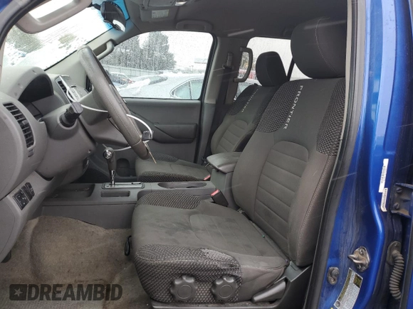 2013 Nissan Frontier SL z VIN 1N6AD0ER1DN738752, wystawiony jako Copart lot #81781964 z przebiegiem 159 966 mil mil oraz Czysty tytuł • Clean title. Historia ofert i sprzedaży dostępna na DreamBid. Obrazek 7.