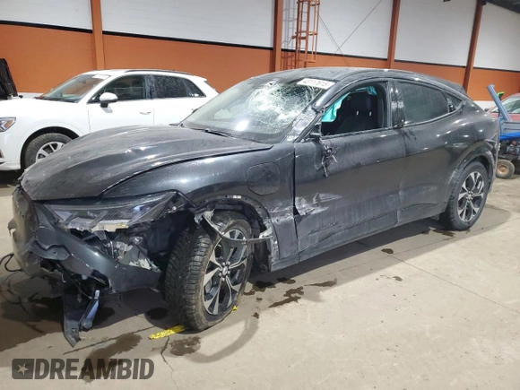 2022 Ford Mustang Mach-E Premium с VIN 3FMTK3SU6NMA63757, выставлен на аукционе Copart как лот 43117615 с пробегом Не указан миль и Списание • Salvage title. История ставок и продаж доступна на DreamBid. Изображение 1.