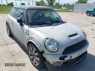 2013 MINI Hardtop S with VIN WMWSV3C54DT476756, listed as a IAAI auction lot 42691529 with 130,877 mi miles and . Bid and sale history available at DreamBid. Image 6.
