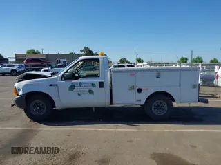 2000 Ford F-350 XL with VIN 1FTSF30L8YEB14930, listed as a IAAI auction lot 42290265 with 112,402 mi miles and . Bid and sale history available at DreamBid. Image 14.