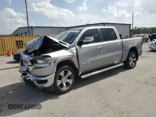 2020 Ram 1500 Laramie z VIN 1C6SRFJT1LN251604, wystawiony jako Copart lot #60149635 z przebiegiem 86 058 mil mil oraz Szkoda całkowita • Salvage title. Historia ofert i sprzedaży dostępna na DreamBid. Obrazek 1.