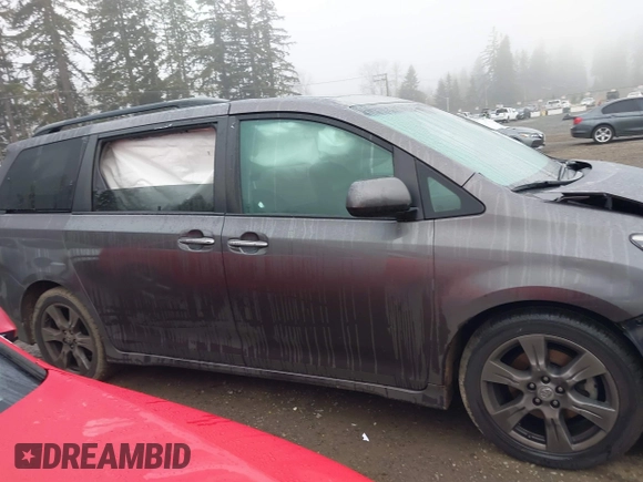 2017 Toyota Sienna SE with VIN 5TDXZ3DC1HS897574, listed as a IAAI auction lot 40998359 with 27,804 mi miles. Bid and sale history available at carsss.com. Image 13.